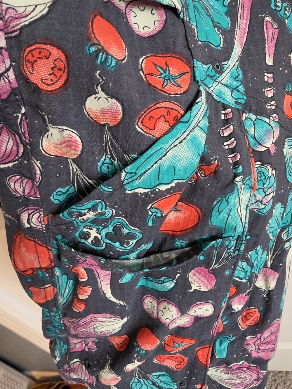 garden veggies Print Overall shorts loads of pockets - Picture 4 of 7